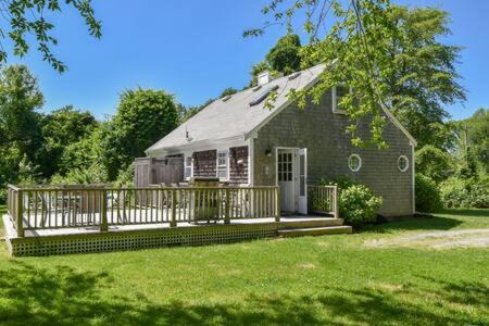 Brewster House | Huge Deck Outdoor Shower Dog Friendly
