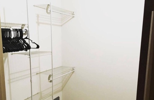 Downtown Columbus Apartment | Huge Downtown Apartment with Free Parking