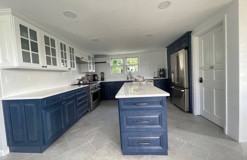 Milford House | Huge Family House with Pool/Walk to Beach