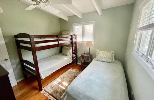 Barnegat Light Cottage | Huge Fenced-In Yard Near Beach & Bay - Thoughtful Amenities - '24 Booking Quick