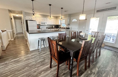 Keezletown House | Huge game room! Super Clean 5BR,3BA private home!Beautiful open field views!