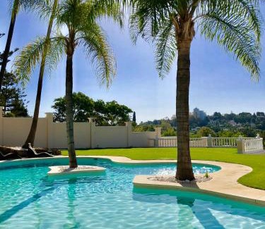 New Golden Mile House | Huge Golf and Spa Mansion 8 min from Puerto Banus