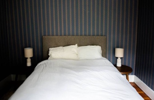 Marlboro House | Huge Historic 6 Bedroom House that sleeps 13 with Stream and Waterfall