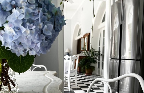 Monroe Apartment | Huge, historic, beautiful 1 bdrm at Layton Castle