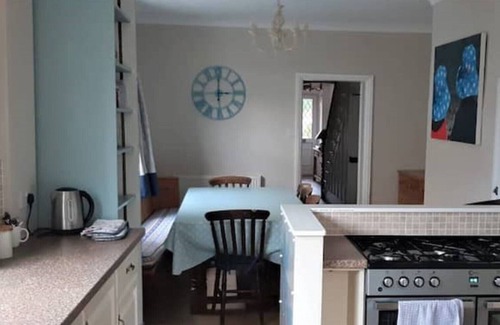 Sheringham House | Huge house (Norfolk) | Sleeps12 | 2min walk to beach | Dogs poss (2) | Playroomn