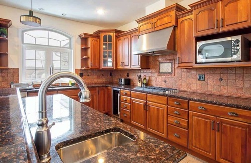 Pleasant Valley House | Huge HV Retreat: pool/spa/home theater/gym