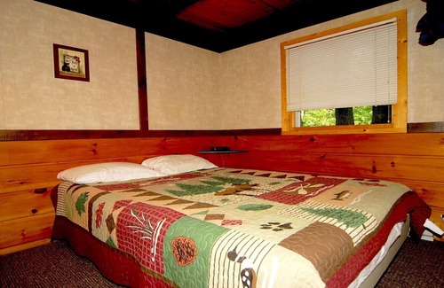 Hayward House | Huge Lake view- Sleeps 8-On Lake Chippewa in Hayward WI. 4 bedrooms and 2baths