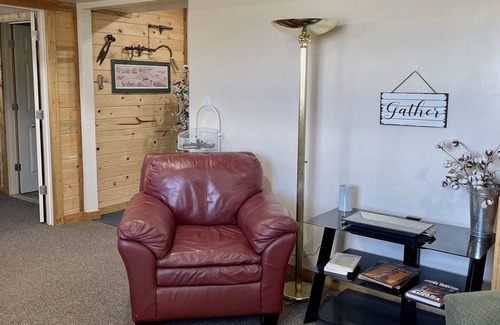 Lava Hot Springs House | Huge Lodge in Lava Hot Springs, Idaho 10 bedrooms sleeps 40+