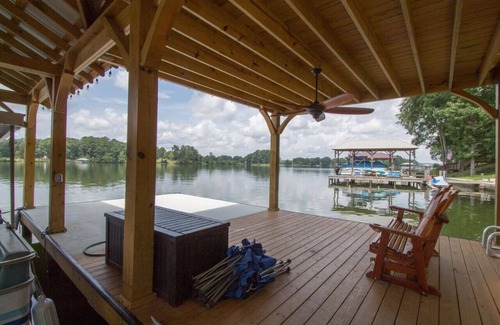 Cropwell House | HUGE Logan Martin Lake House