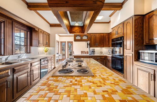 Gladewater House | Huge Luxury Ranch Estate in Heart of Gladewater
