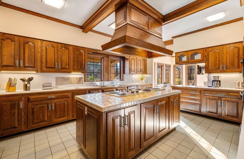 Gladewater House | Huge Luxury Ranch Estate in Heart of Gladewater