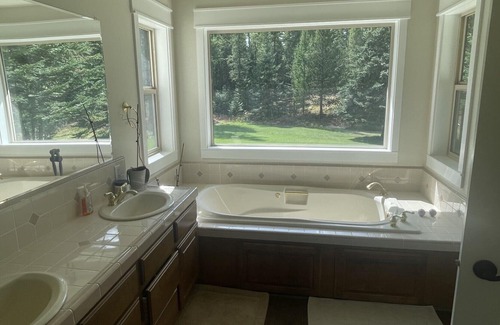 Sagle House | Huge "Norman Rockwell" home on 5 acres in the woods. Secluded and peaceful.