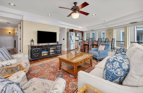 Saint Simons Island House | Huge Ocean Front Home with Multi Levels for Large Groups or Families