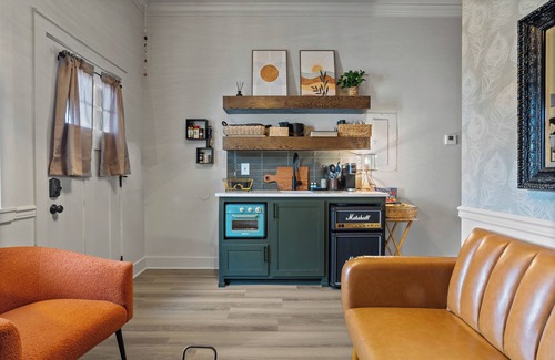 Ocean Springs House | Huge outdoor space walk to everything