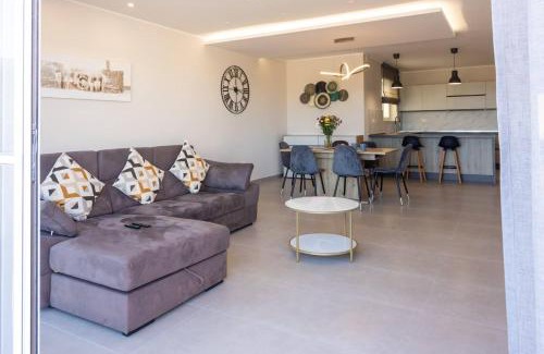 Ta' Zokkrija Apartment | Huge Pool In Mosta Ph - By Homely Malta!