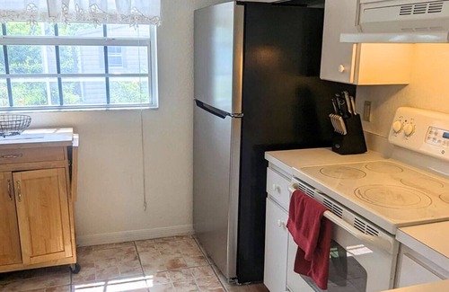 Gulf Cove House | !HUGE POOL/LANAI-BBQ-WASHER/DRYER-NEAR RIVER/BEACH/GOLF/PARKS/SHOPS/RESTAURANTS!