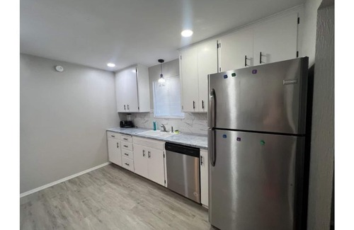 Parkland Apartment | 💥HUGE, PRIVATE, 3 BEDROOM/1 BATH NEAR PLU & JBLM💥