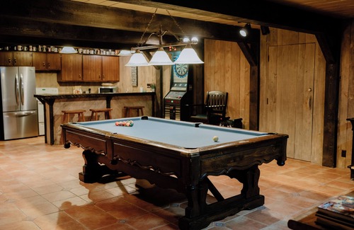 Webster City House | Huge Retreat with Outdoor Heated Pool by Briggs Woods Golf Course & Event Center