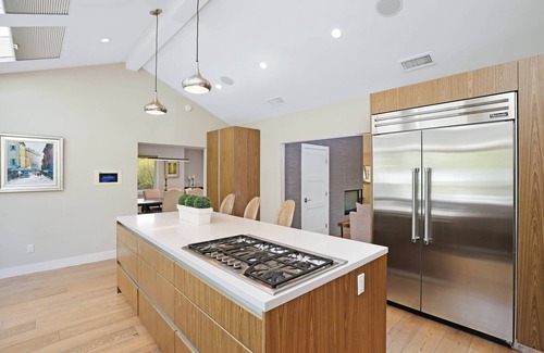 Cowan Heights House | Huge Secluded Cowan Heights Home, Pool, Entertainers Delight (4 beds/5 baths)