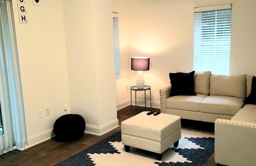 SouthPark Apartment | Huge SouthPark 2Br/2Ba w Patio Come Laugh Live Love here ❤ ❤