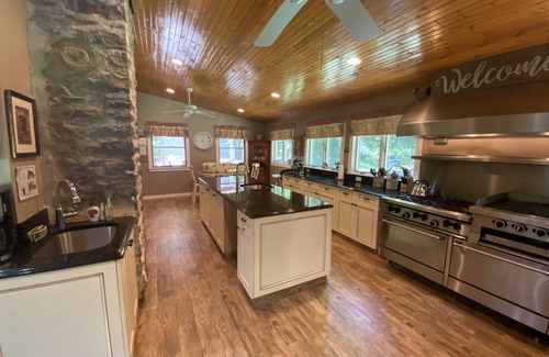 Newfoundland House | Huge Stream-Lined House, Tons Of Things To Do - No After graduation/prom events