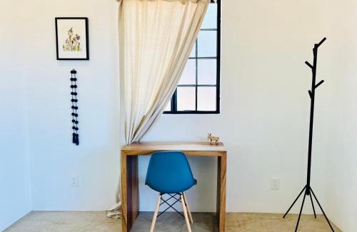 San Francisco Apartment | HUGE Suite! King Bed, Air Conditioning, Pool, Fast Wifi - Sol at Casa Calavera