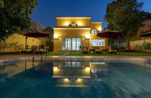 Jumeirah Apartment | Huge villa with maid servicenn