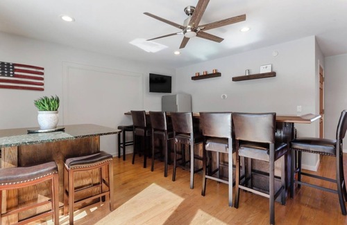 Lake Geneva House | HUGE walk to lake/downtown pets OK tons of gathering space