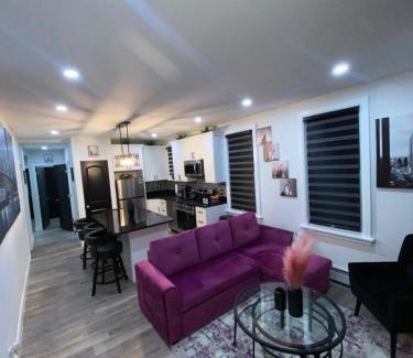 East Flatbush House | Hugh's and Nora's Place to stay