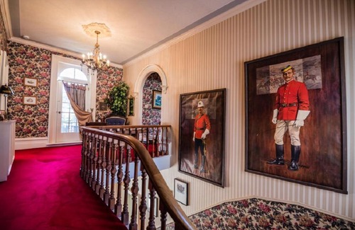 Stratford Bed & Breakfast | Hughson Hall Bed & Breakfast
