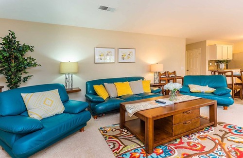 Lower Peters Canyon House | Hugo's Lesiure