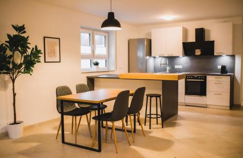 Schonberg House | HUGOS Design House am Waldrand - ruhig & modern