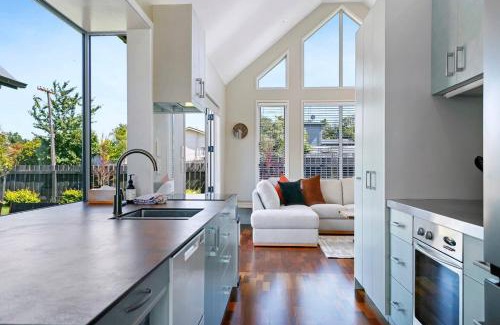 Taupo House | Huia Heights, Modern 4BR Home With Park Views