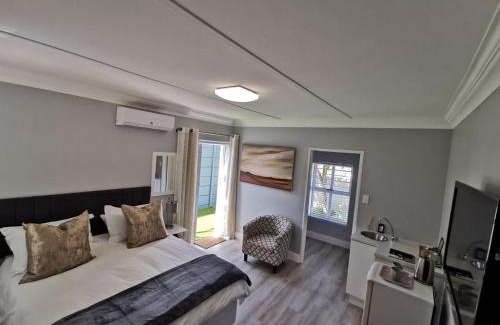 Malmesbury House | Huis van Brood Guesthouse