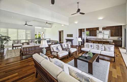 Mokuleia House | Hula House - Beachfront North Shore Oahu