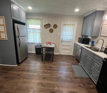 Rayville Apartment | Humble Abode