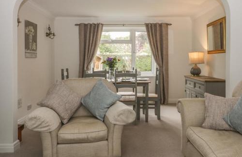 Wold Newton House | Humble Bee Cottage