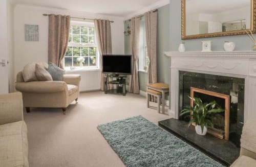 Wold Newton House | Humble Bee Cottage