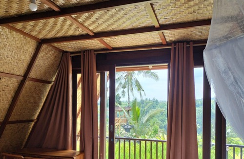 Penebel Cabin | Humble Cabin surrounded by Nature Vibes - Rice Fields and waterfalls