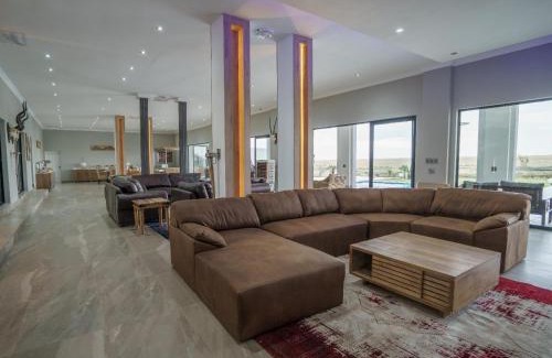 Hennenman Cabin | Humdani Safaris Free State