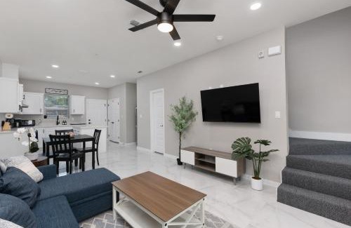 Pharr Apartment | Hummingbird Apt 11