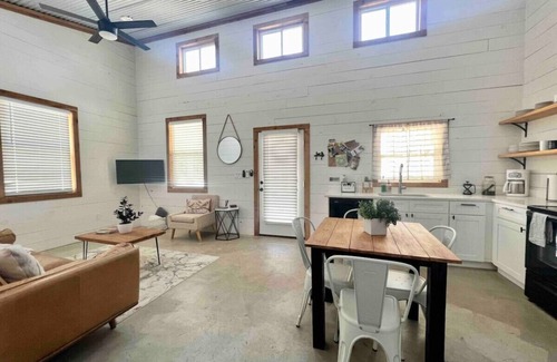 Spring Branch Other | Hummingbird Haus · ❤️ Hill country views on 20 acres with firepit