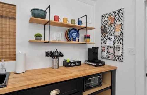 Murfreesboro Apartment | Hummingbird Hideaway- private self-check -Wi-Fi