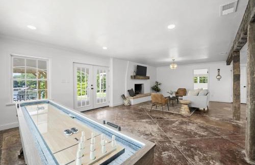 Barium Springs House | Hummingbird Home by AvantStay Boat House Dock