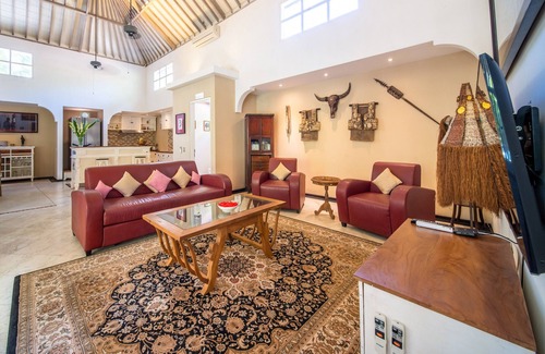 Candi Dasa Villa | HUMMINGBIRD