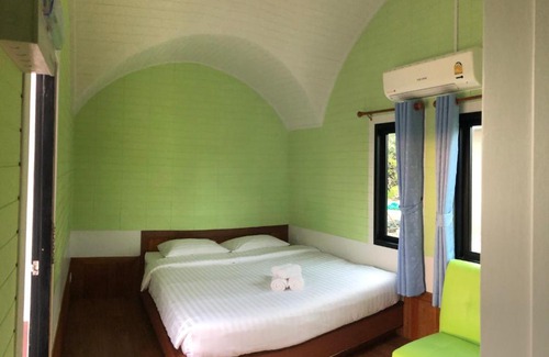 Khanom Bed & Breakfast | Hun resort
