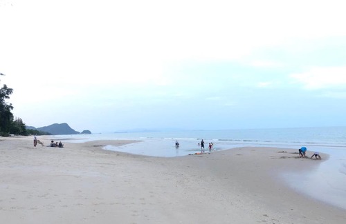 Khanom Bed & Breakfast | Hun resort