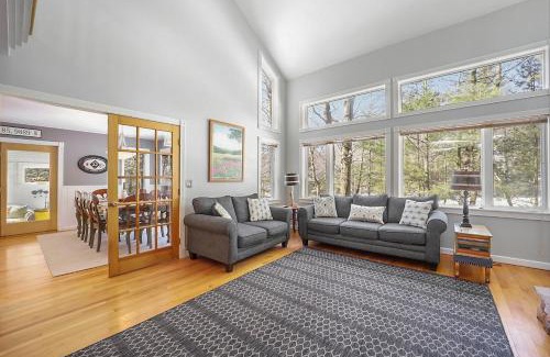 Maple City House | Hunnypot Pines