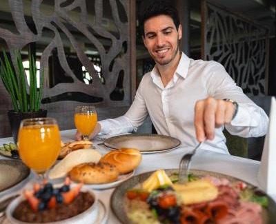 Vasarosnameny Hotel | Hunor Hotel és Étterem