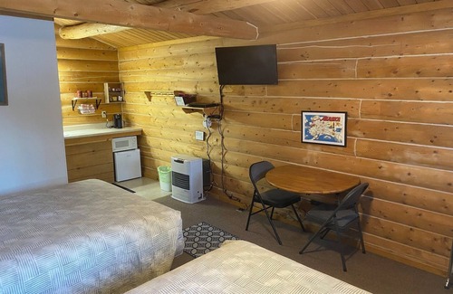 Tok Cabin | Hunter Cabin-Modern Comfort in the Last Frontier (For families or casual travelers)